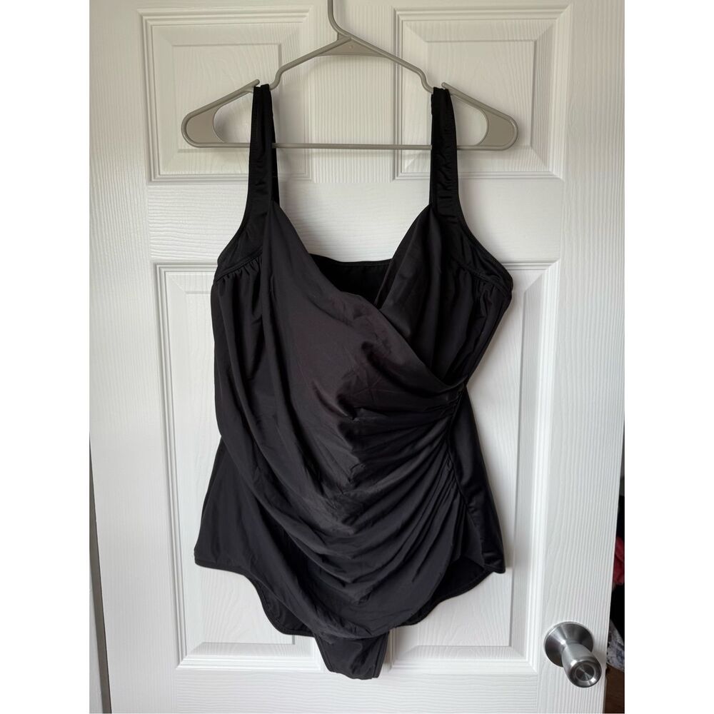 Miraclesuit One Piece Swim Size 24 Women's Black Underwire Bathing Suit